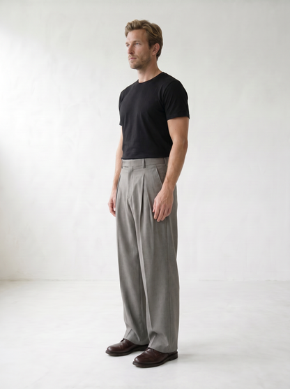 Sundrel master workflow Pleated Wide-Leg Tailored Trousers - 02_trousers_gray_model_side