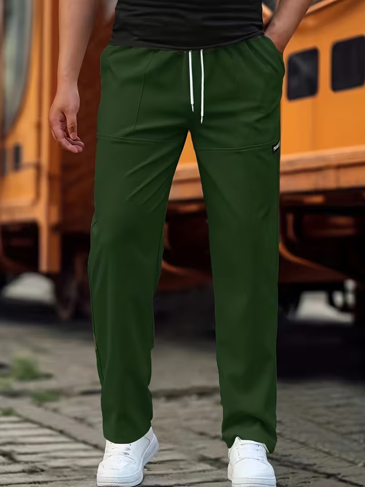 Men's Lightweight Straight-Leg Trousers - Casual Fit — Dark Green