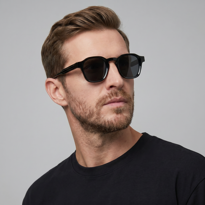 Men's Vintage Square Sunglasses with Dark Lenses - Retro Style Eyewear — Black