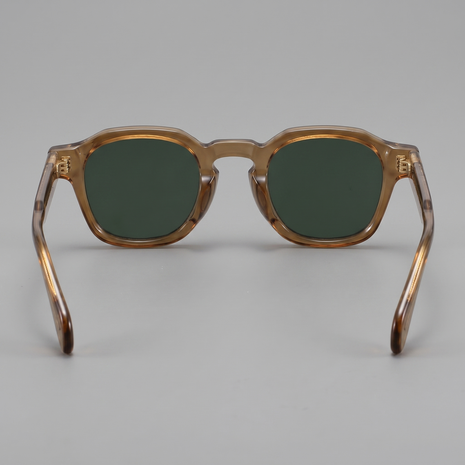 Men's Vintage Square Sunglasses with Dark Lenses