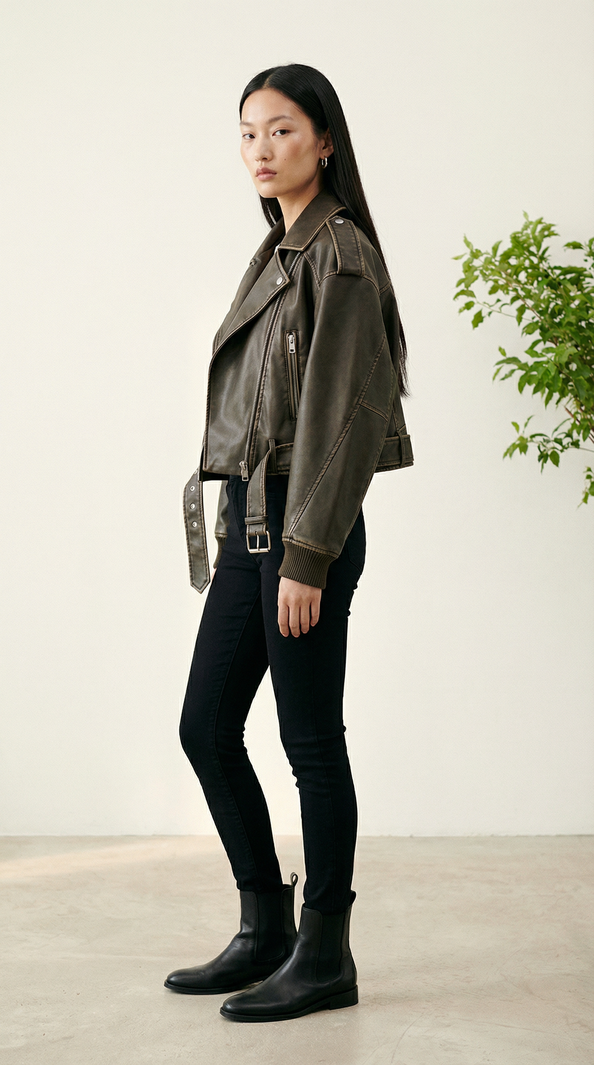 Rebel Cropped Biker-Jacke in Lederoptik