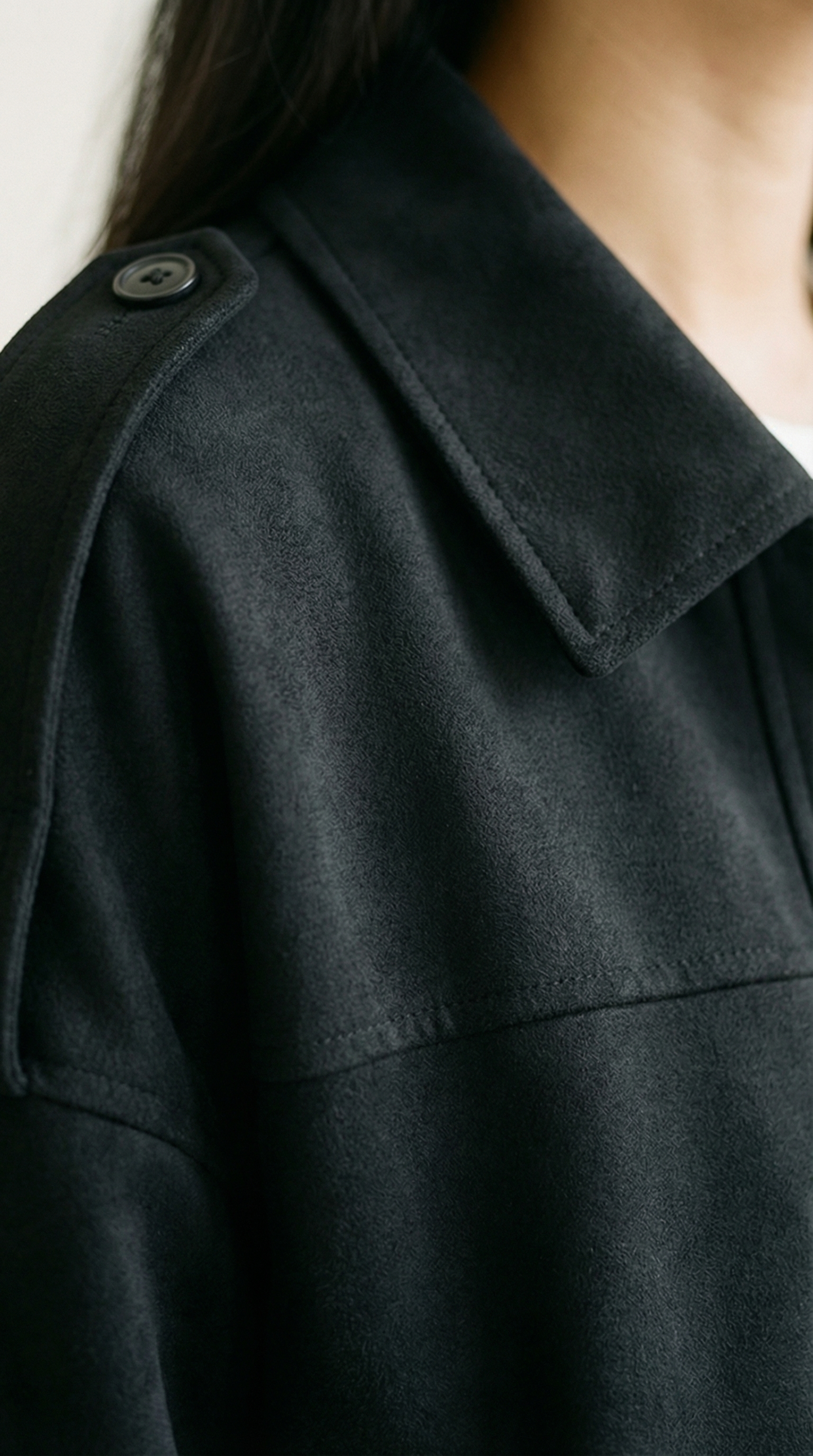 Mila Oversized Cropped Jacke in Wildlederoptik