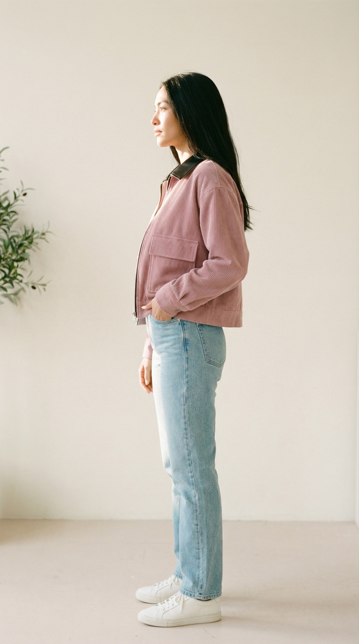 Cleo Cropped Cordjacke mit Kontrastkragen