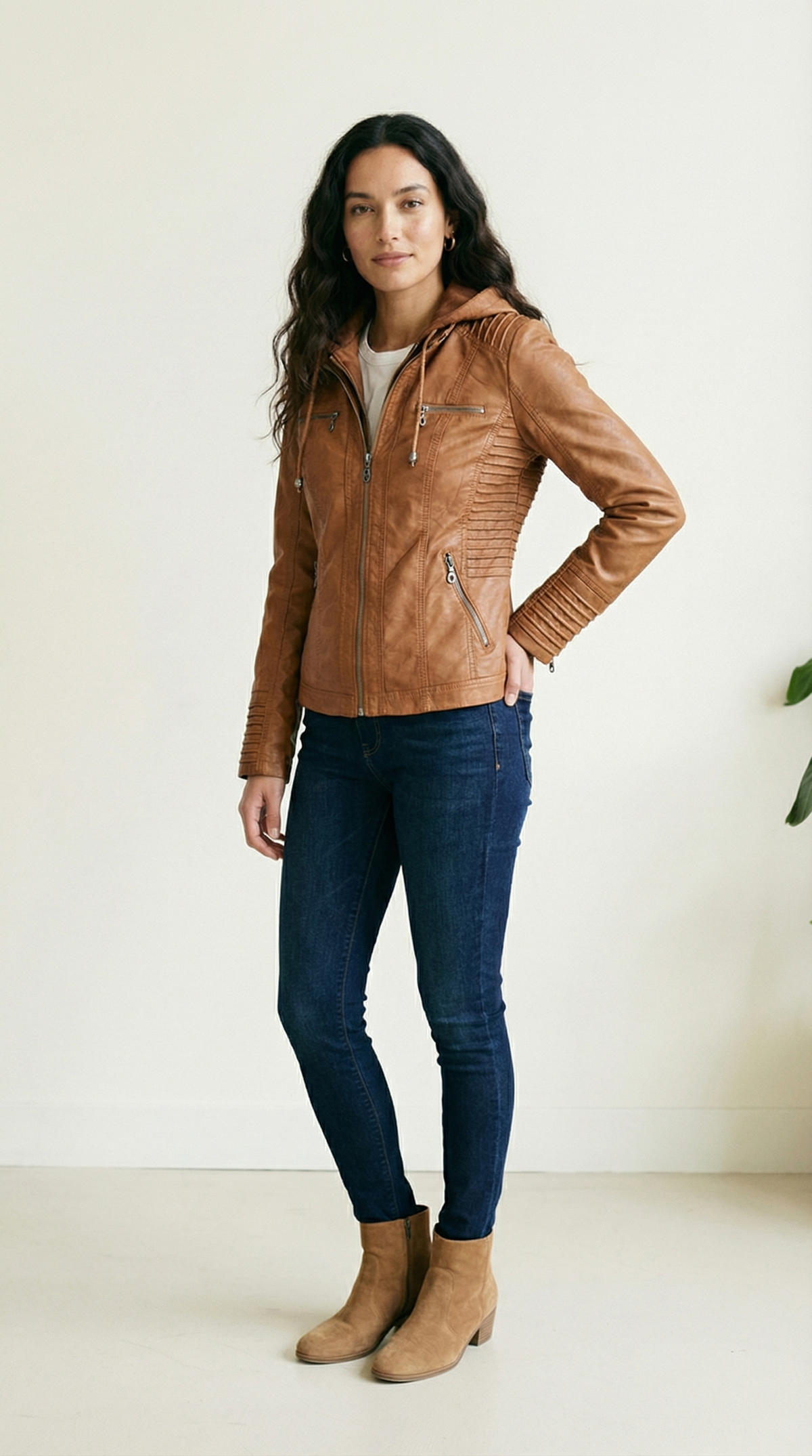 Jade Kapuzen-Jacke in Lederoptik mit Doppelreißverschluss