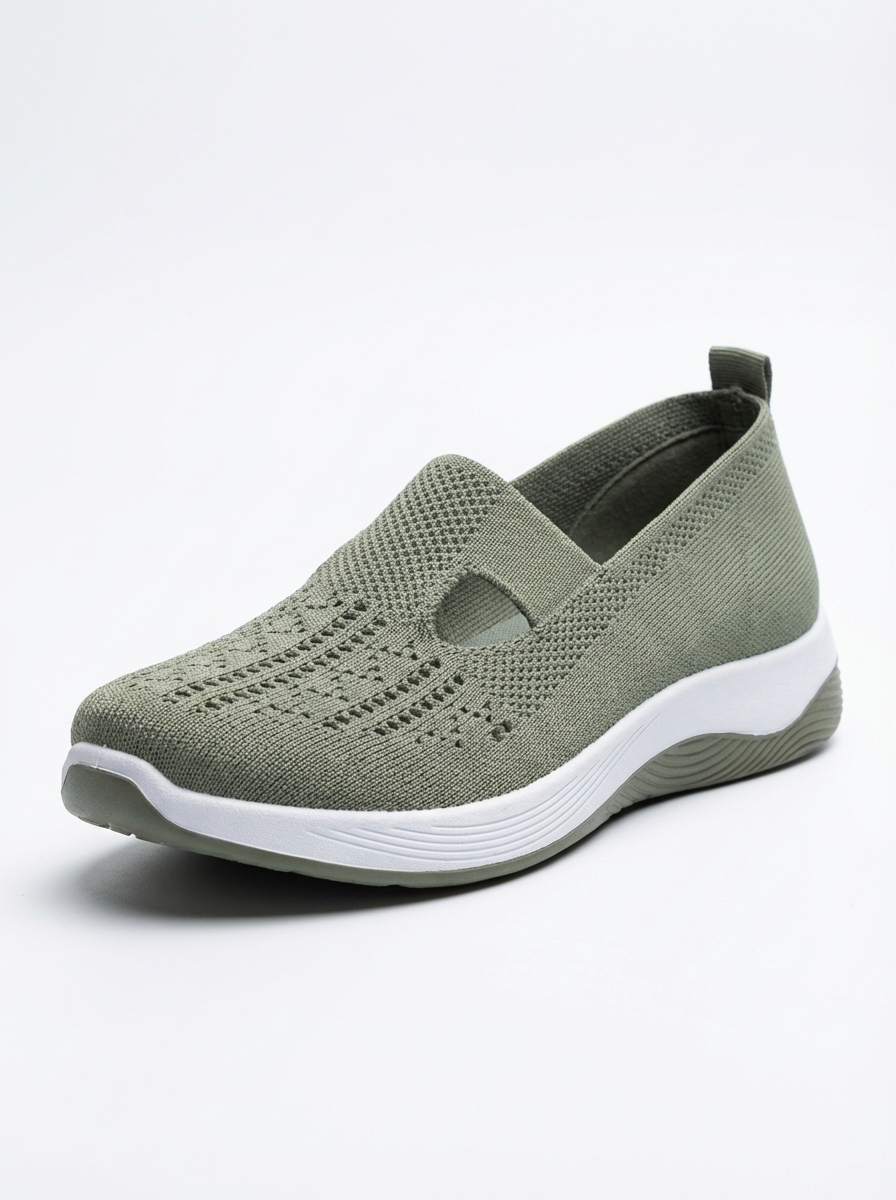 Bella Slip-On Sneaker aus atmungsaktivem Flyknit