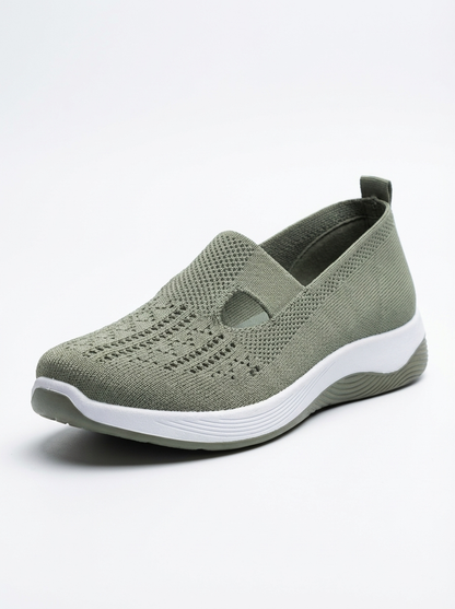 Bella Slip-On Sneaker aus atmungsaktivem Flyknit
