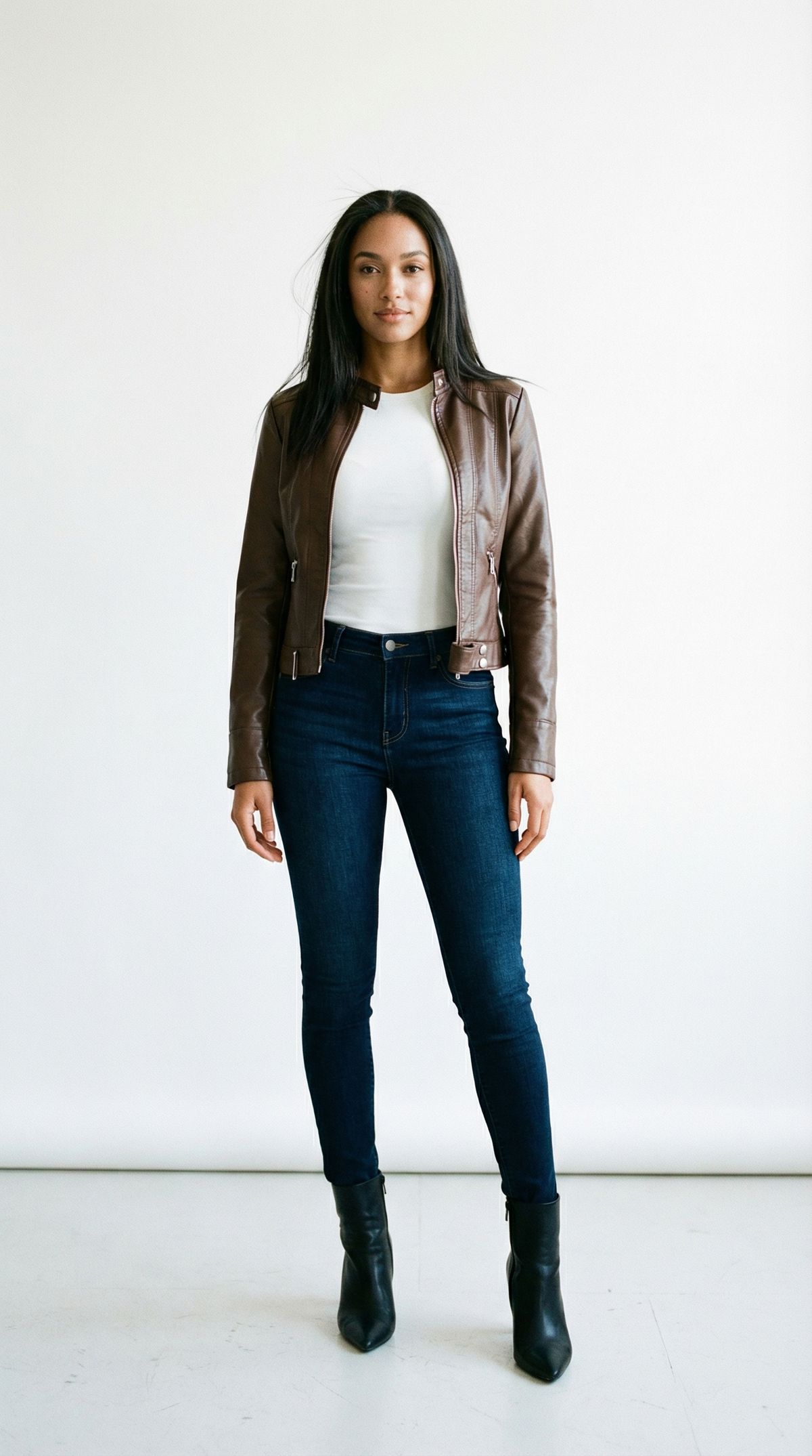 Francesca – Damen-Bikerjacke in Lederoptik mit Stehkragen