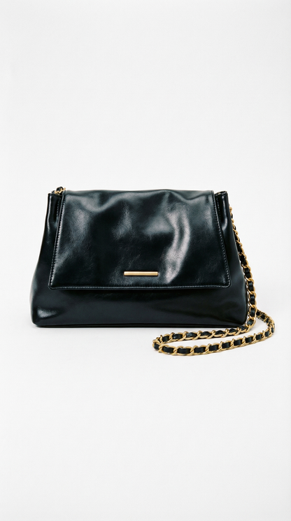 Celestina – Elegante Schultertasche mit Kettenhenkeln in Lederoptik